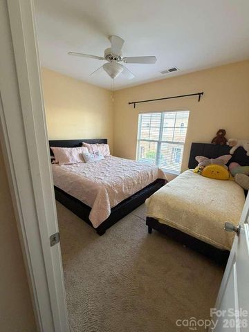 8409 Scotney Bluff Avenue, Charlotte, NC 28273