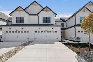 17459 Ebling Trail 3103, Westfield, IN 46062