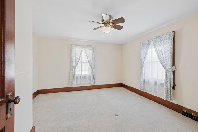 713 8th Street, De Witt, IA 52742