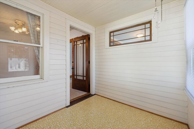 713 8th Street, De Witt, IA 52742