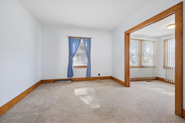713 8th Street, De Witt, IA 52742