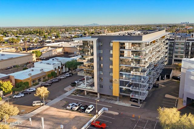 4422 N 75TH Street 2006, Scottsdale, AZ 85251