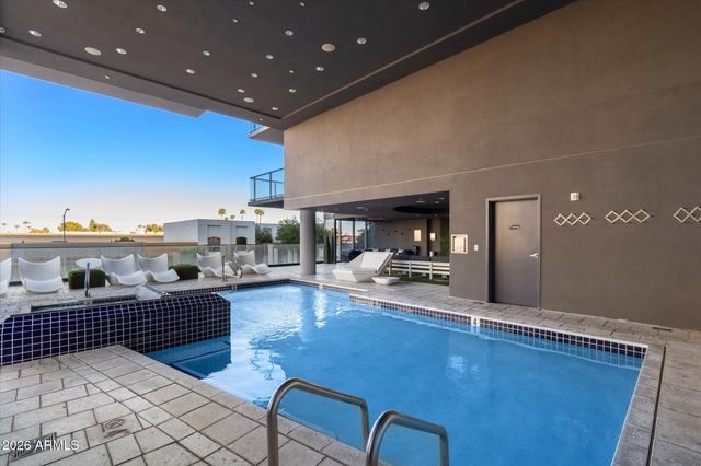 4422 N 75TH Street 2006, Scottsdale, AZ 85251