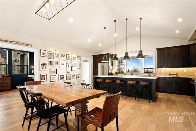 14042 Latigo Ln, Caldwell, ID 83607