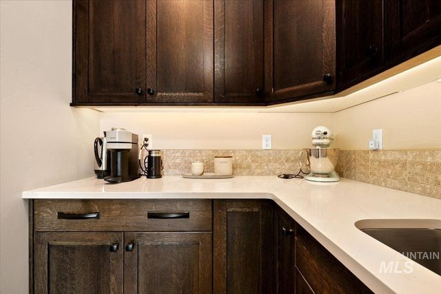 14042 Latigo Ln, Caldwell, ID 83607