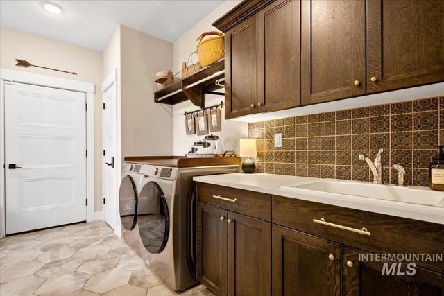 14042 Latigo Ln, Caldwell, ID 83607