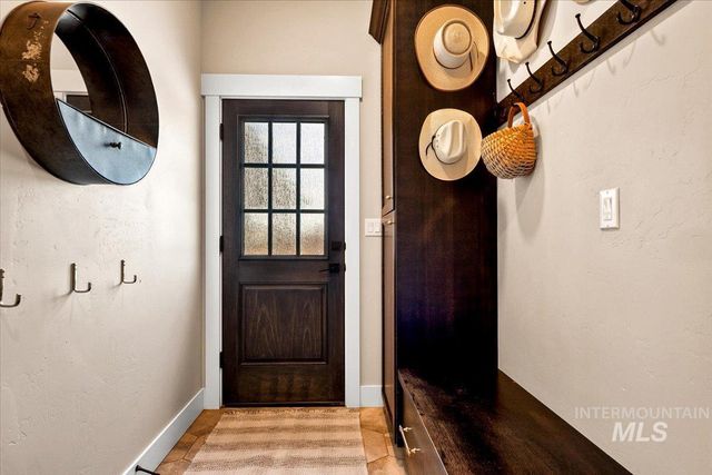 14042 Latigo Ln, Caldwell, ID 83607