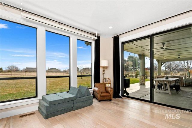 14042 Latigo Ln, Caldwell, ID 83607