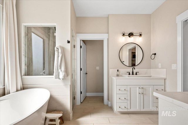 14042 Latigo Ln, Caldwell, ID 83607