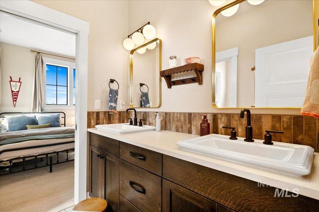 14042 Latigo Ln, Caldwell, ID 83607