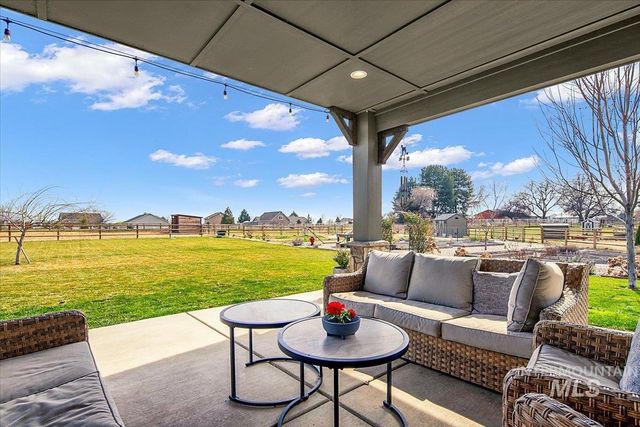 14042 Latigo Ln, Caldwell, ID 83607