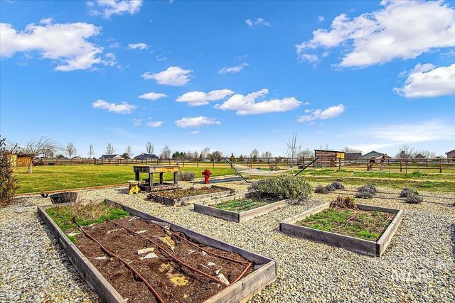 14042 Latigo Ln, Caldwell, ID 83607