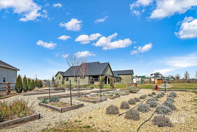 14042 Latigo Ln, Caldwell, ID 83607