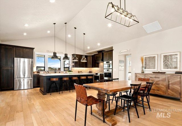 14042 Latigo Ln, Caldwell, ID 83607