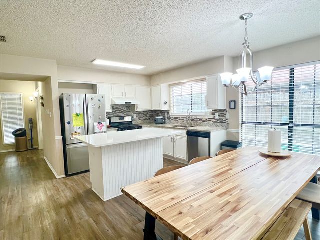 2909 Andante Drive, Grand Prairie, TX 75052