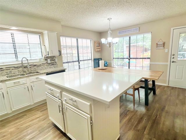 2909 Andante Drive, Grand Prairie, TX 75052