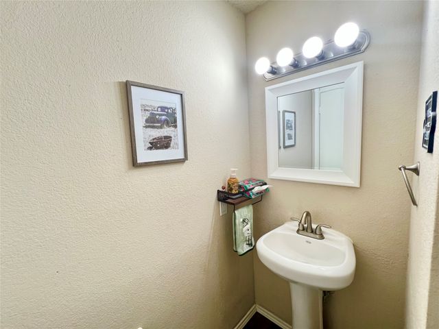 2909 Andante Drive, Grand Prairie, TX 75052