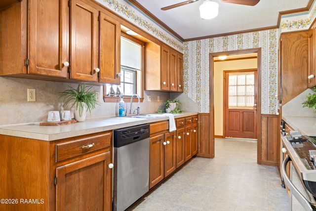 803 W Gloria Switch Road, Lafayette, LA 70507