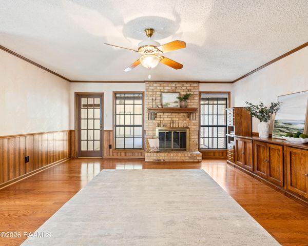 803 W Gloria Switch Road, Lafayette, LA 70507