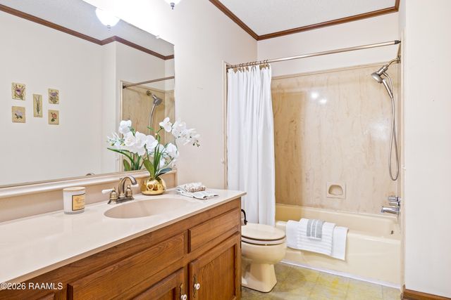 803 W Gloria Switch Road, Lafayette, LA 70507