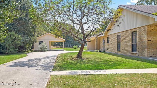803 W Gloria Switch Road, Lafayette, LA 70507