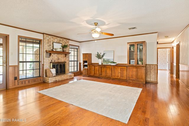 803 W Gloria Switch Road, Lafayette, LA 70507