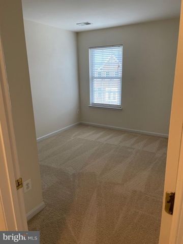 12039 KEMPS LANDING CIR, Manassas, VA 20109