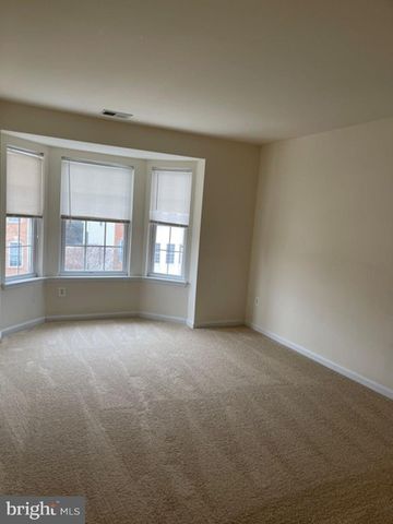12039 KEMPS LANDING CIR, Manassas, VA 20109