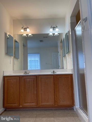 12039 KEMPS LANDING CIR, Manassas, VA 20109