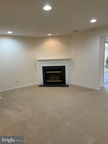 12039 KEMPS LANDING CIR, Manassas, VA 20109