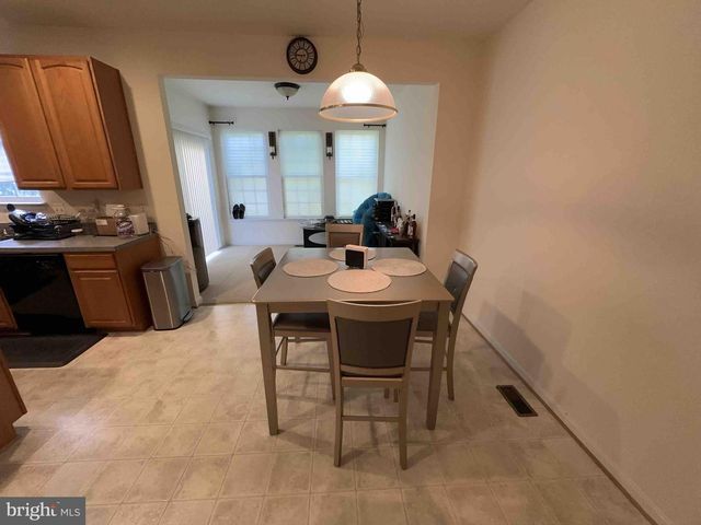 12039 KEMPS LANDING CIR, Manassas, VA 20109