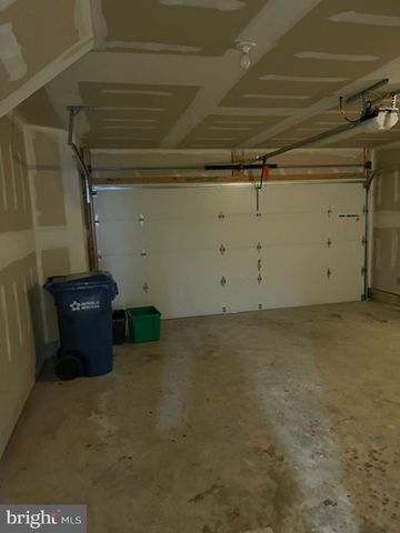 12039 KEMPS LANDING CIR, Manassas, VA 20109