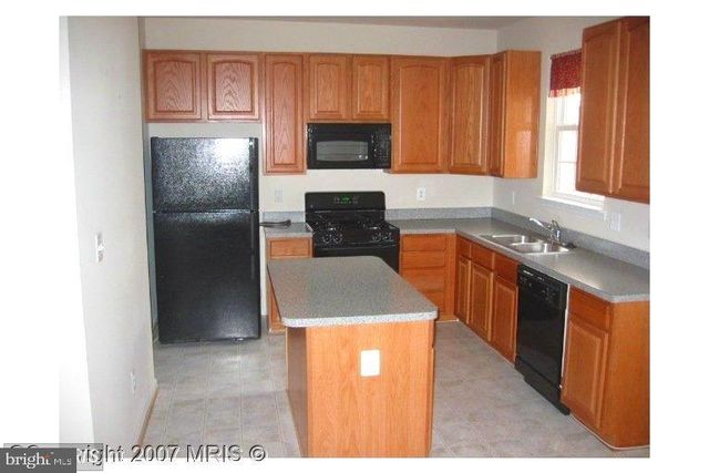 12039 KEMPS LANDING CIR, Manassas, VA 20109