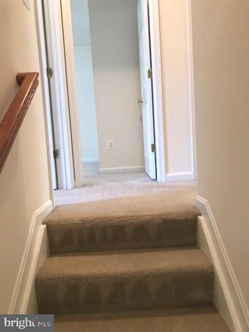 12039 KEMPS LANDING CIR, Manassas, VA 20109