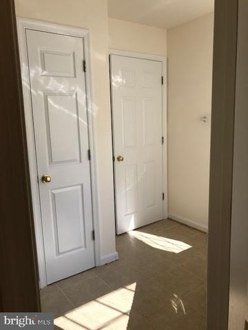 12039 KEMPS LANDING CIR, Manassas, VA 20109
