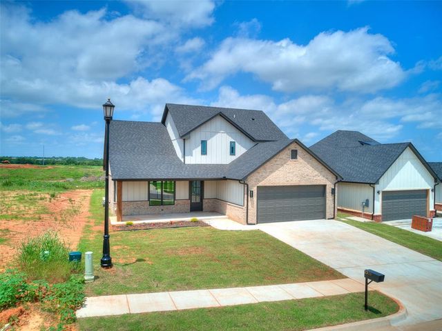 2309 Los Angeles Avenue, Edmond, OK 73034