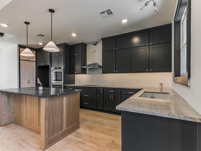 2309 Los Angeles Avenue, Edmond, OK 73034