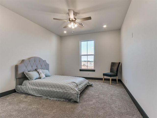 2309 Los Angeles Avenue, Edmond, OK 73034