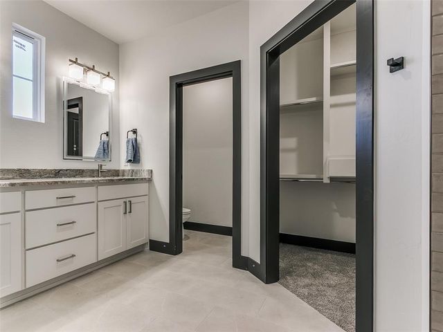 2309 Los Angeles Avenue, Edmond, OK 73034