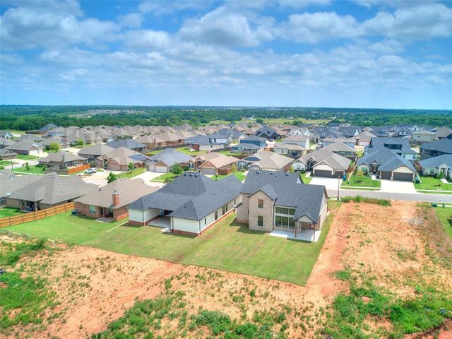 2309 Los Angeles Avenue, Edmond, OK 73034