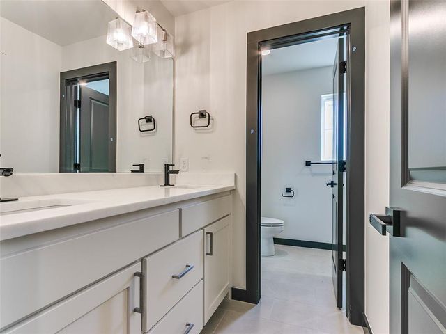 2309 Los Angeles Avenue, Edmond, OK 73034