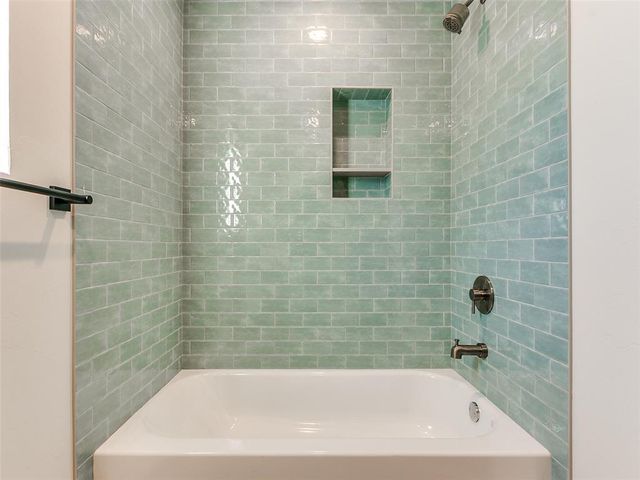 2309 Los Angeles Avenue, Edmond, OK 73034