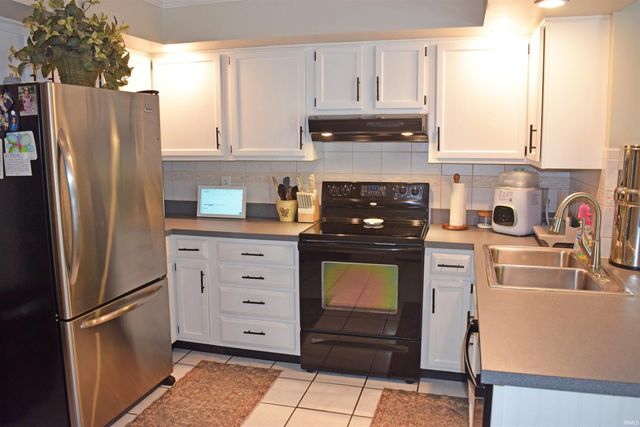2319 Sharon Place, Evansville, IN 47725