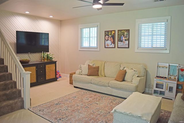 2319 Sharon Place, Evansville, IN 47725