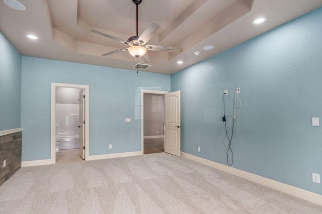 6388 S Weatherwood Trail, Springfield, MO 65810