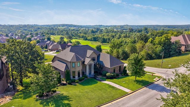 6388 S Weatherwood Trail, Springfield, MO 65810