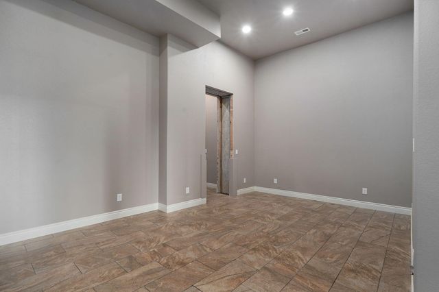6388 S Weatherwood Trail, Springfield, MO 65810