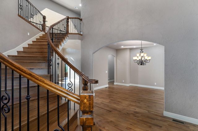 6388 S Weatherwood Trail, Springfield, MO 65810