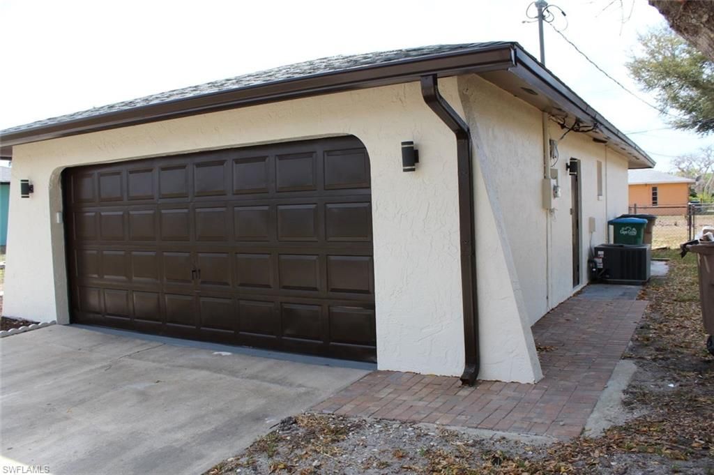 Image 2 of property listing at 3312 SW 7th AVE, Cape Coral, FL 33914