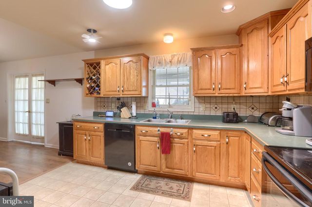 34 SCENIC DR, Myerstown, PA 17067